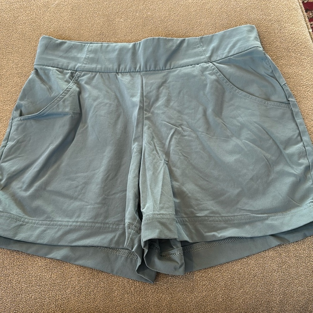 Omni-Shield Advanced Repellency Columbia Green Casual Shorts M (TD)